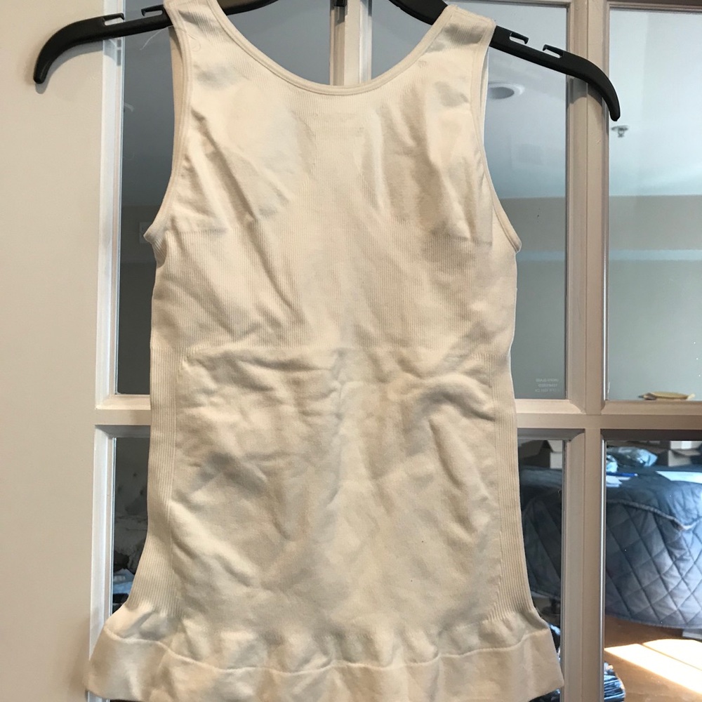 Camishaper top - Picture 3 of 3